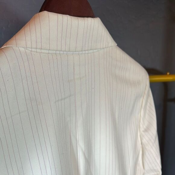 IPEKYOL Pink and cream  Pinstripe Women's Blazer - Picture 4 of 12